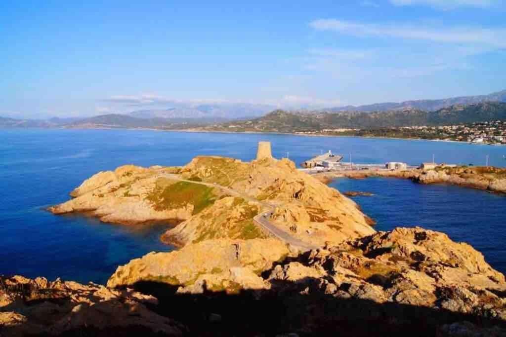 Joli Studio Tout Confort Proche Toutes Commodites Dans Residence Calme LʼÎle-Rousse 外观 照片
