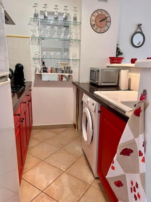 Joli Studio Tout Confort Proche Toutes Commodites Dans Residence Calme LʼÎle-Rousse 外观 照片
