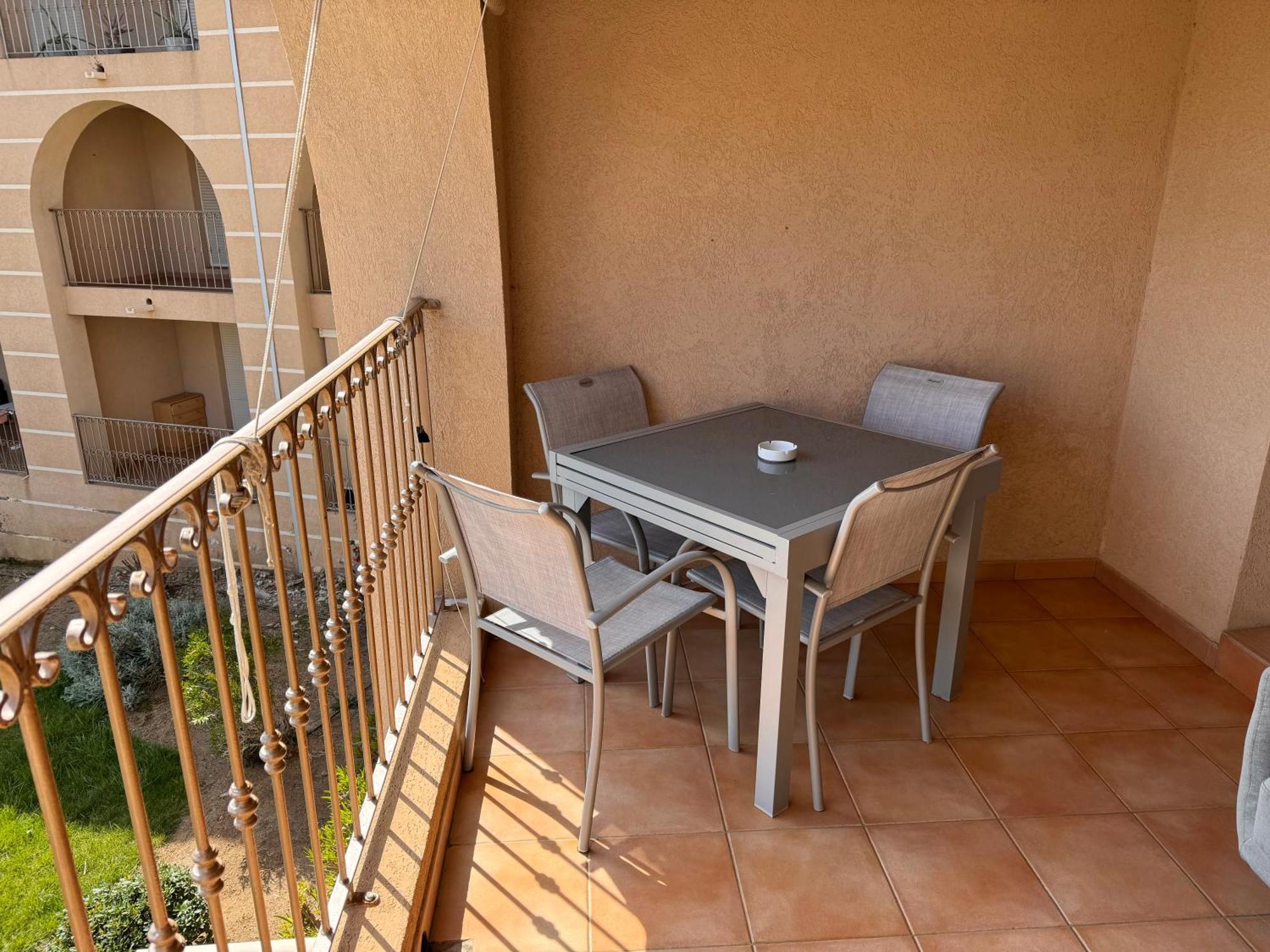 Joli Studio Tout Confort Proche Toutes Commodites Dans Residence Calme LʼÎle-Rousse 外观 照片